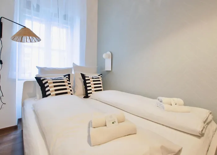 Premium By Hi5- Voeroesmarty Street Apartment Budapest