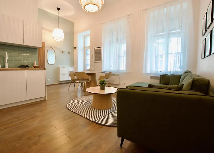 Apartment Premium By Hi5- Voeroesmarty Street
